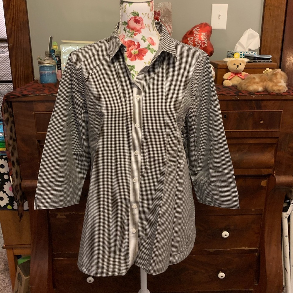 EUC/Chico’s Button Down Top/Size XL (3)
